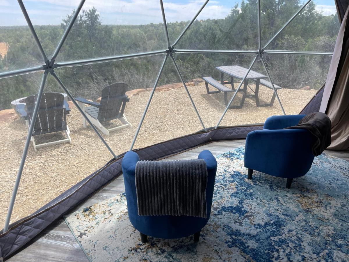 Canyon Rim Domes - A Luxury Glamping Experience!! Монтичело Екстериор снимка